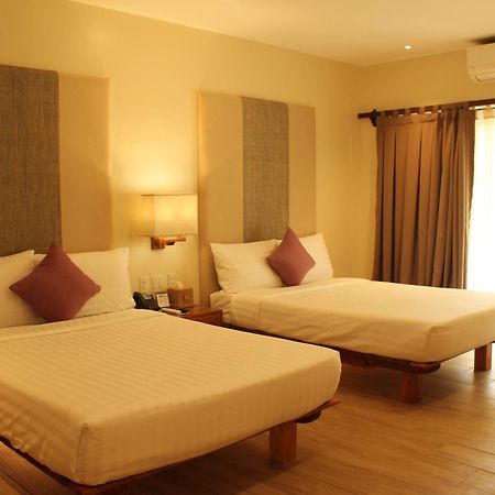Bluewater Panglao Resort Esterno foto